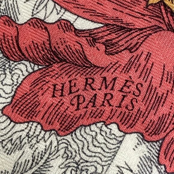 Auth HERMES Carrejean/Shawl Carre 140 - Cream Multi Cashmere Silk Scarf - Picture 7 of 10